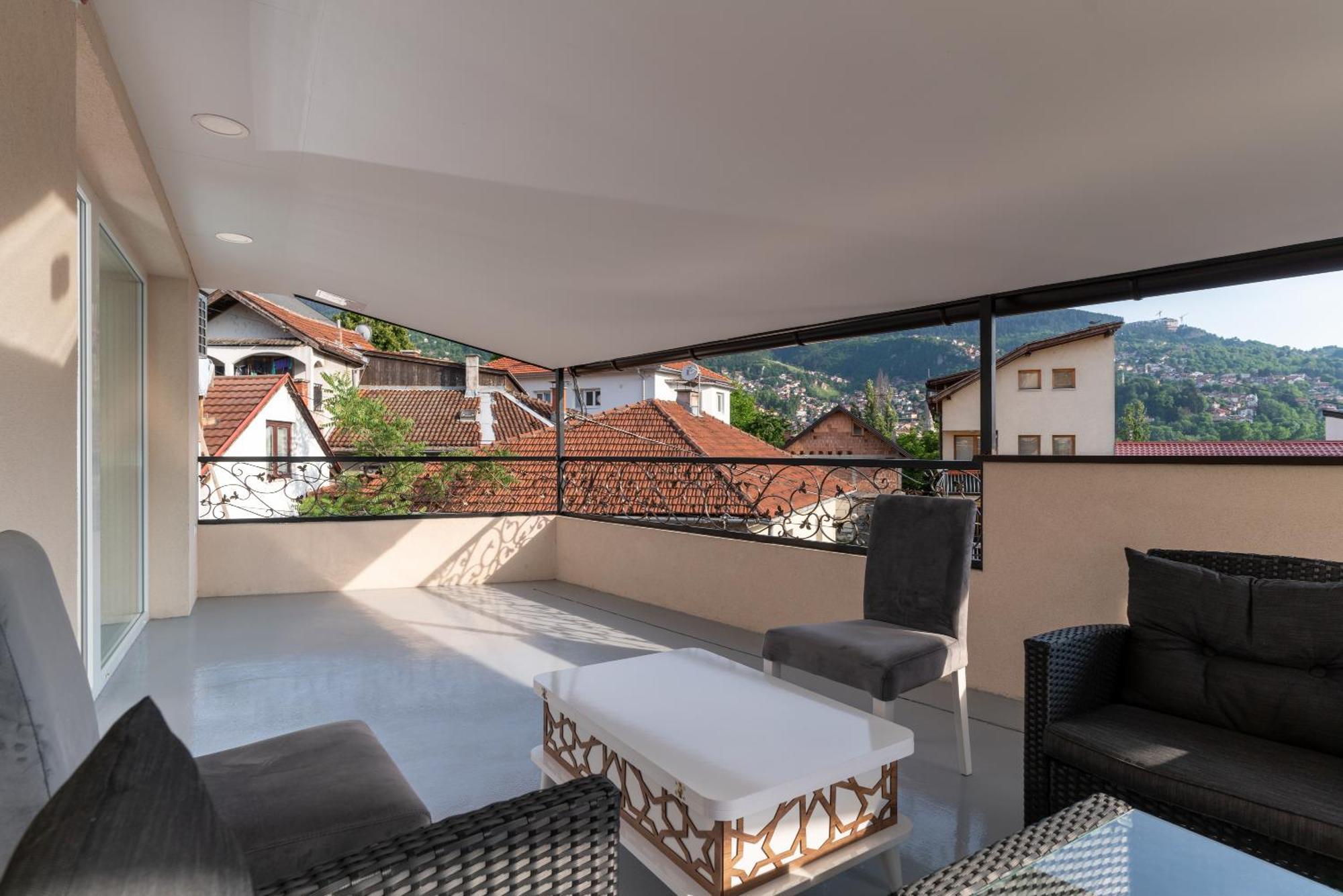 Ornament Hotel And Apartments Сараево Экстерьер фото